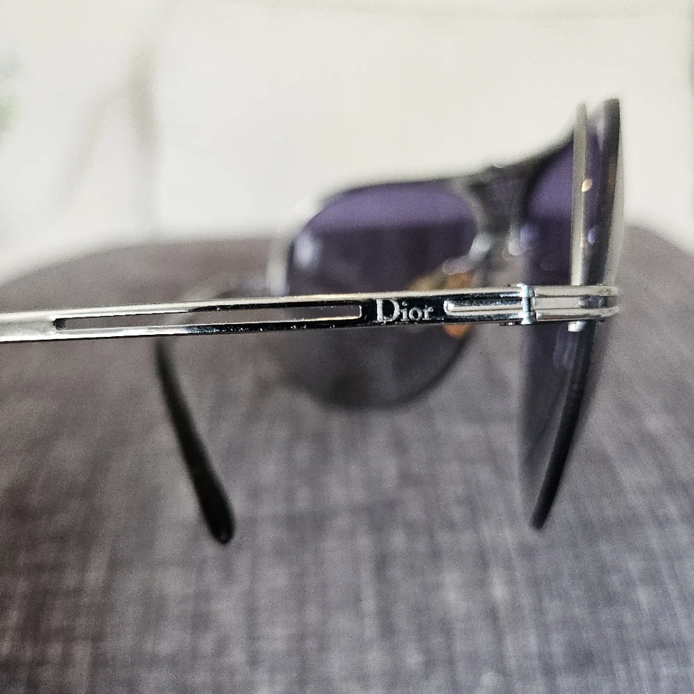 CHRISTIAN DIOR Silver and Black Aviator Sunglasses